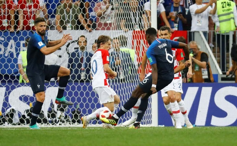 Những bàn thắng của Griezmann, Pogba và Mbappe giúp Pháp tạo lợi thế lớn trước Croatia trong trận chung kết.